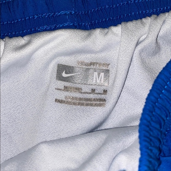 Nike running shorts - Picture 4 of 6